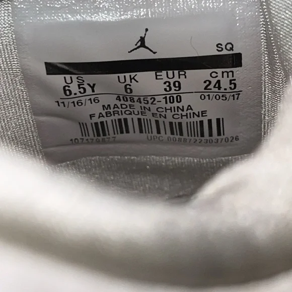 Jordan 4 Retro - Picture 11 of 11